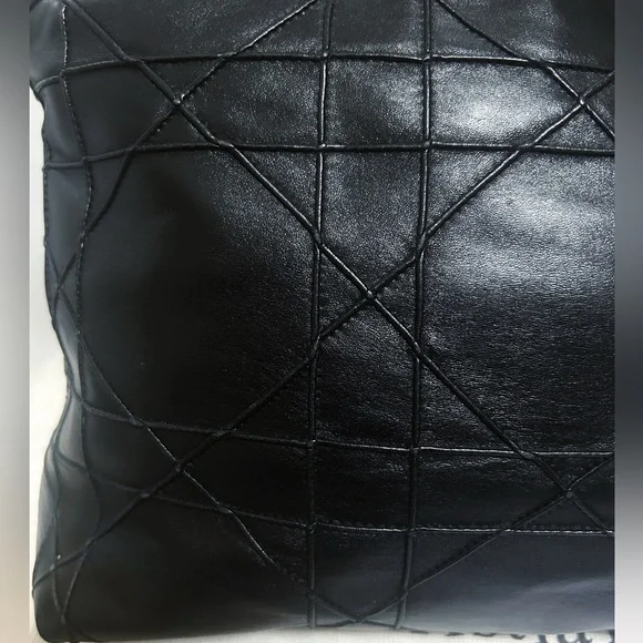 Authentic Dior Gorgeous Black Medium Leather Cannage Granville Bag - Picture 8 of 16